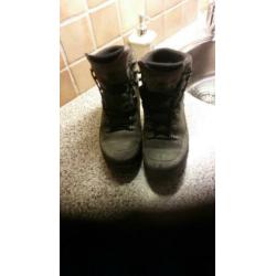 Lowa wandel berg schoenen maat 41.5