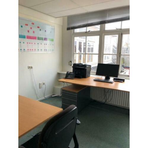Ahrend bureau en vergadertafel 175x80, kleur:gestoomd beuken