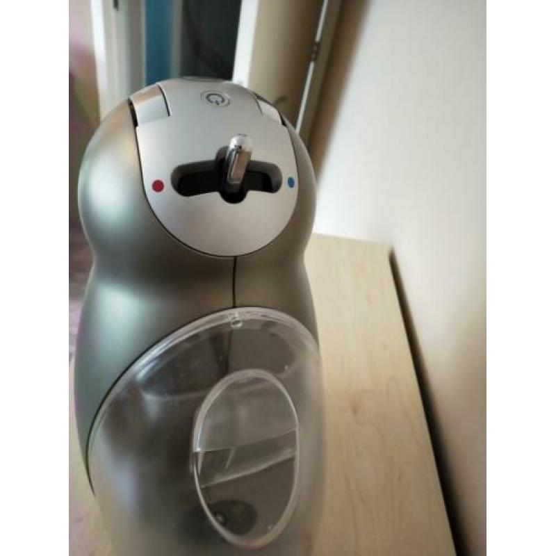 Krups Nescafé Dolce Gusto Genio2 met cupshouder, zie foto's