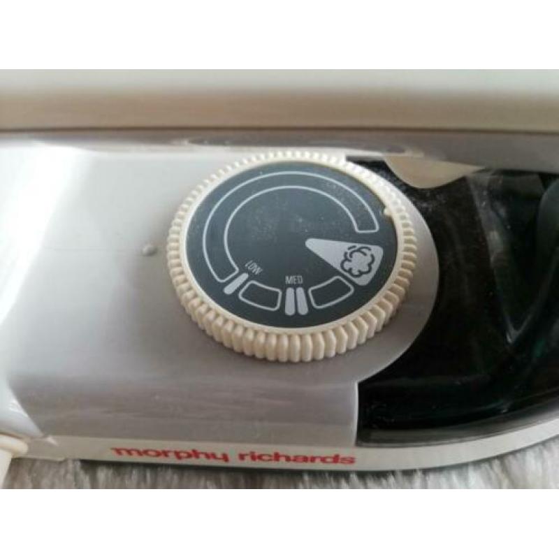 Reis stoomstrijkijzer Morphy Richards