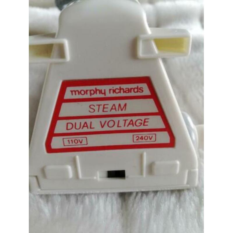 Reis stoomstrijkijzer Morphy Richards