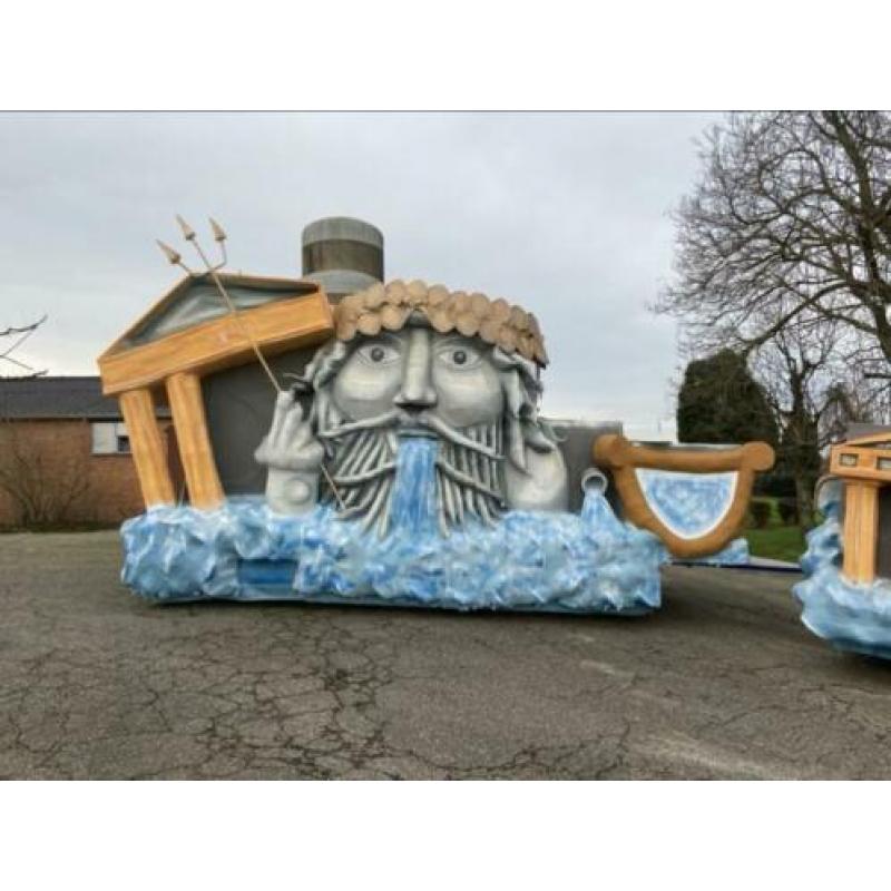 Carnavalswagen 2-delig voor grote groep met veel plek!