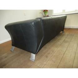 3-zits Rolf Benz type 322, zwart leer, twee stuks