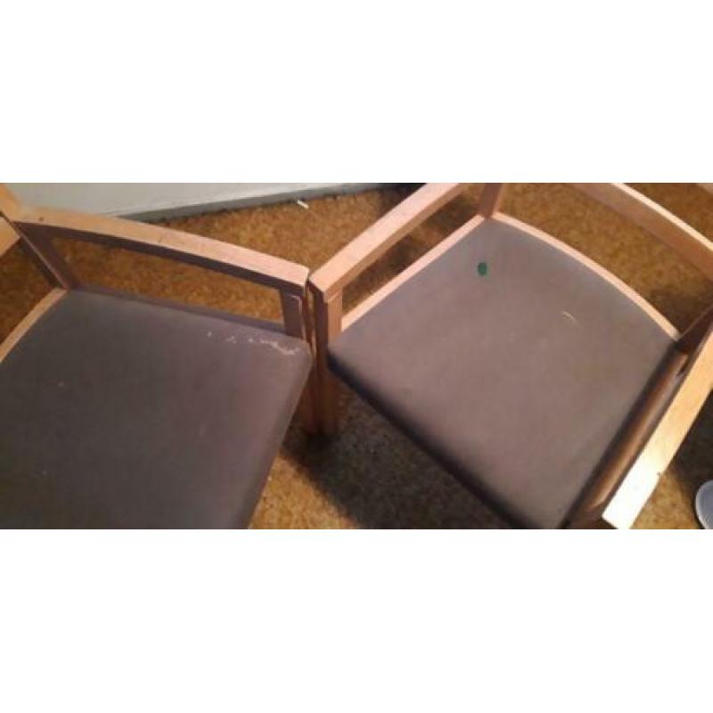 4 stoelen