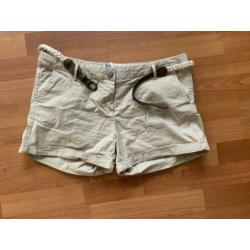 The sting short helemaal nieuw maat 36 riem zomer creme