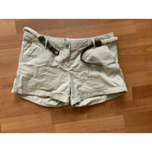 The sting short helemaal nieuw maat 36 riem zomer creme