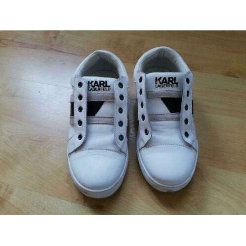 Leren Karl Lagerfeld sneakers, maat 33.