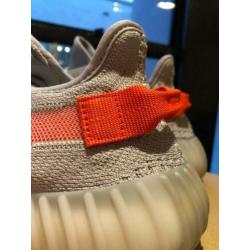 Yeezy 350 V2 Tail Light