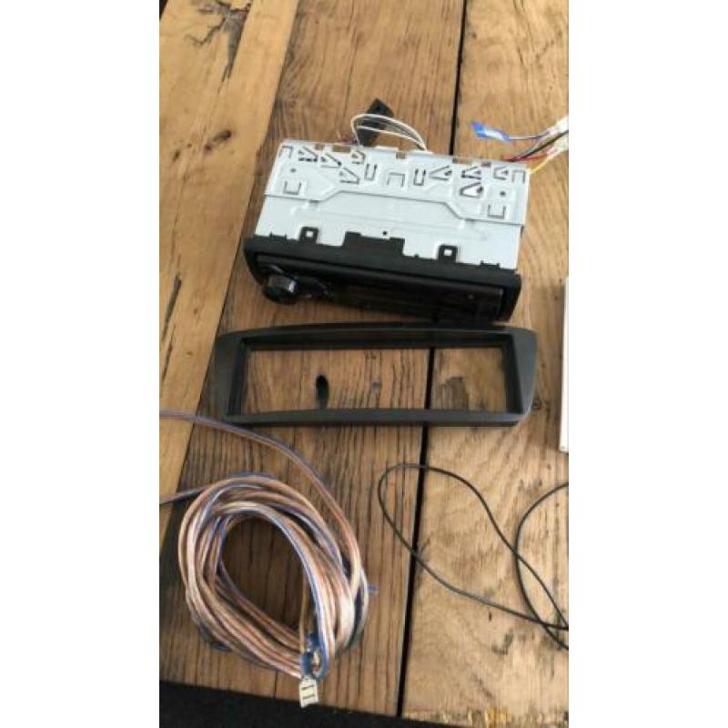 Pioneer MVH 390BT