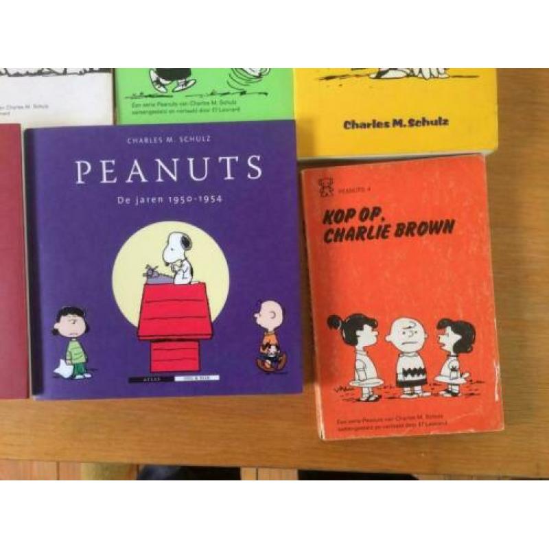 Snoopy en peanuts boekjes, kleine verzameling