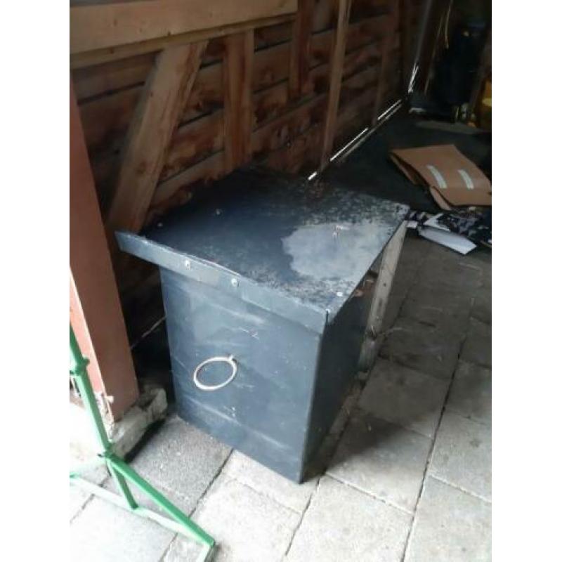 Onbeperkt voer/mineralen bak