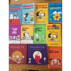 Snoopy en peanuts boekjes, kleine verzameling