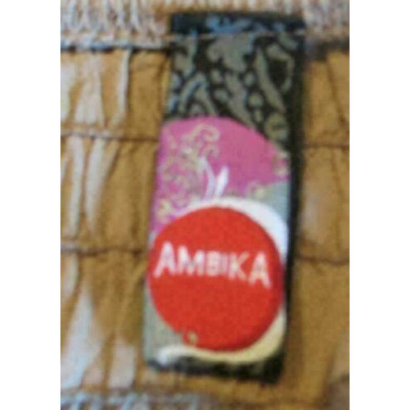 ambika mouwloze bruine met zijde top maat M