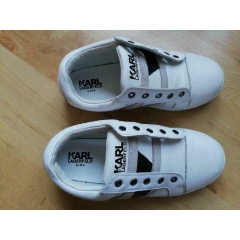 Leren Karl Lagerfeld sneakers, maat 33.