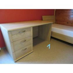 3 mooie nette complete slaapkamers