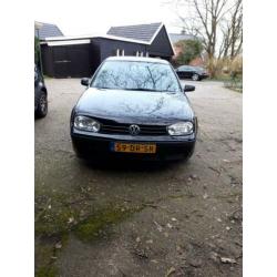 Volkswagen Golf 1.6 74KW 1999 Zwart