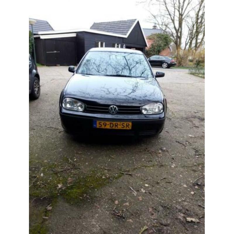 Volkswagen Golf 1.6 74KW 1999 Zwart