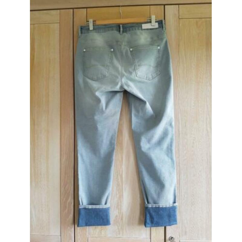 Expresso nieuwe lichtblauwe jeans met kaartjes in maat 42