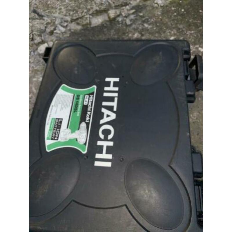 Hitachi boor machines en hitachi radio