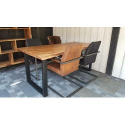 TUINTAFELS boomstam, alle maten €499,=