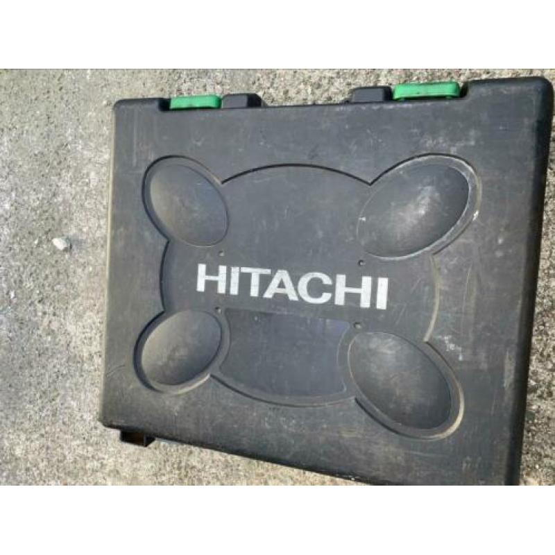 Hitachi boor machines en hitachi radio