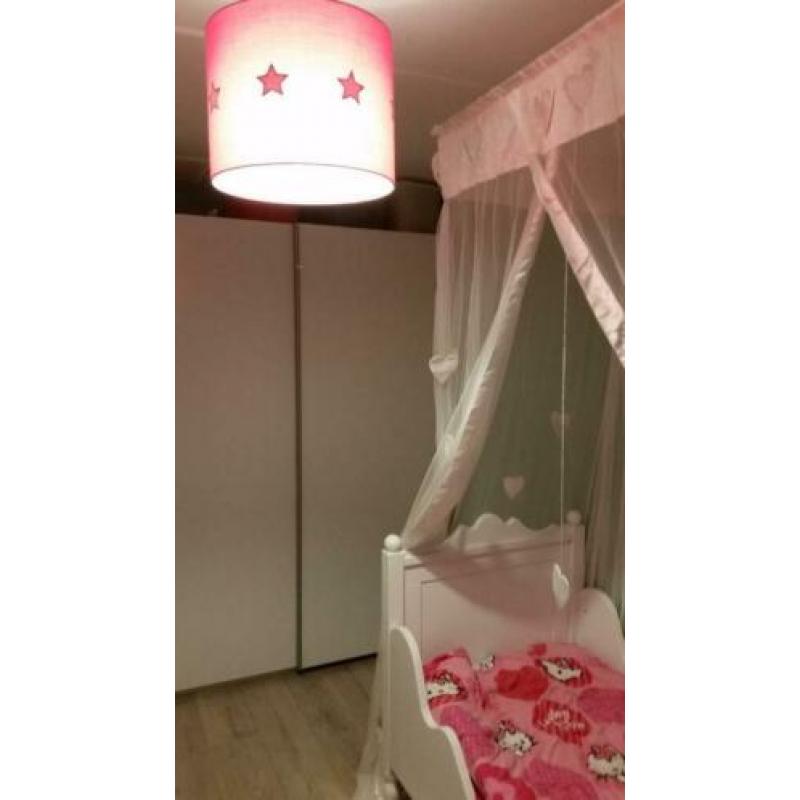 peuterbed belle kleur wit.