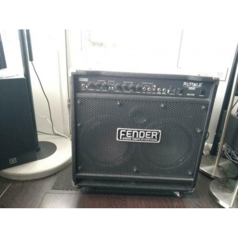 Fender Rumble 350 basversterker