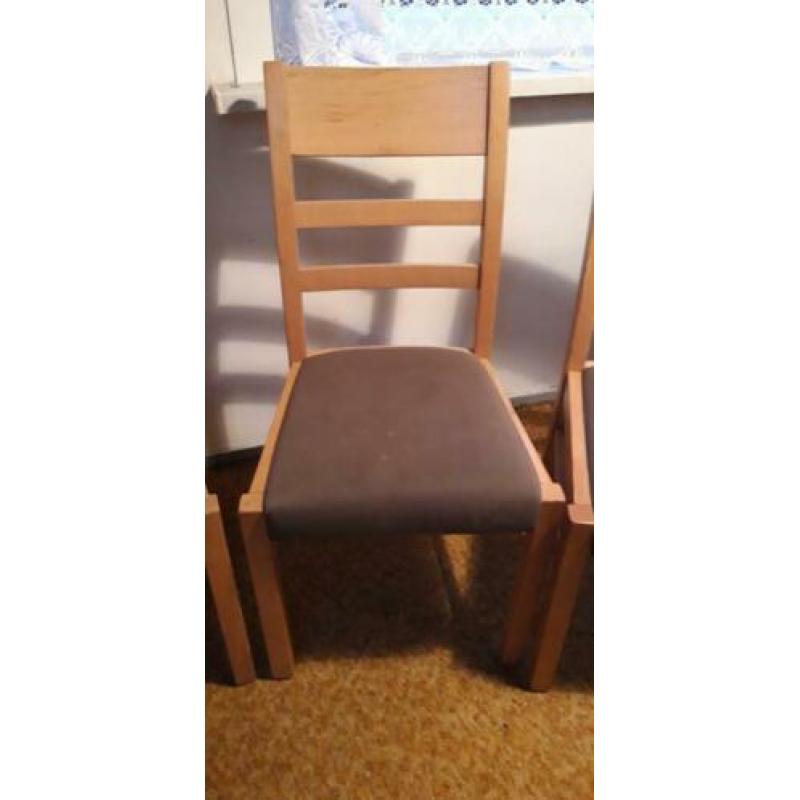 4 stoelen