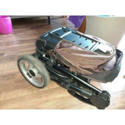 Kinderwagen incl buggy en andere items