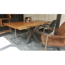TUINTAFELS boomstam, alle maten €499,=