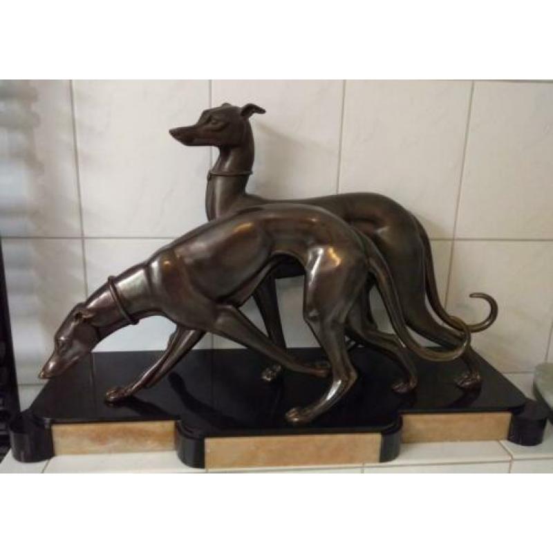 IRENEE ROCHARD Art Deco samac beeld 2 greyhounds jachthonden