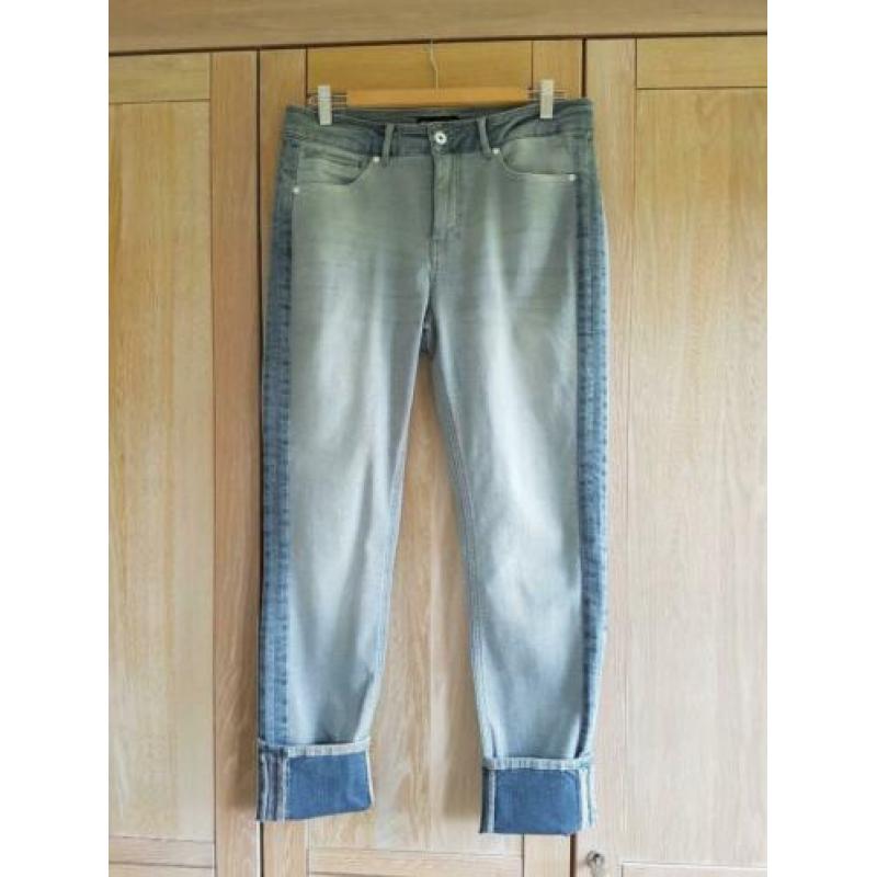 Expresso nieuwe lichtblauwe jeans met kaartjes in maat 42