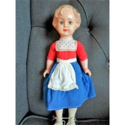 Meisjespop Kader. Zeldzaam. 39 cm. Gemodelleerd haar.