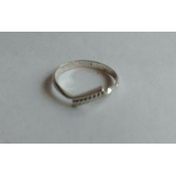 Mooie damesring met fantasie vlechtpatroon, maat 16,5