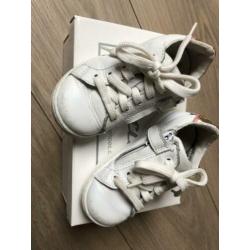 Pinocchio sneakers mt 23