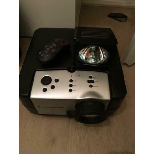 Philips proscreen beamer met extra lampen afstandsbediening