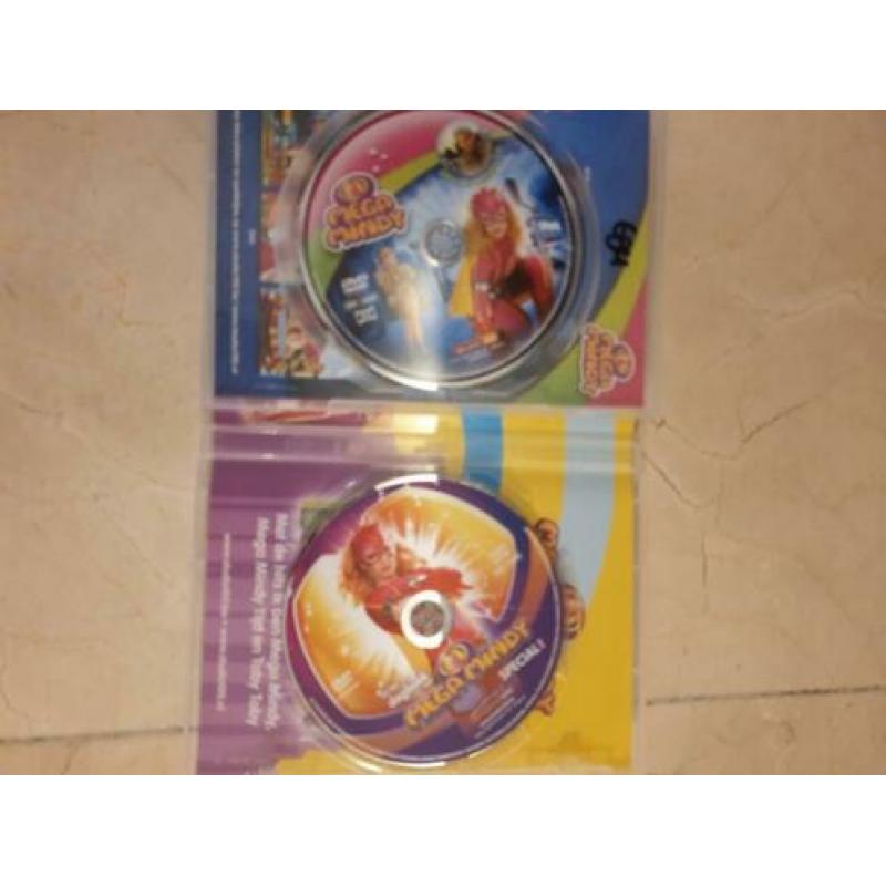 4 dvd's van Mega Mindy