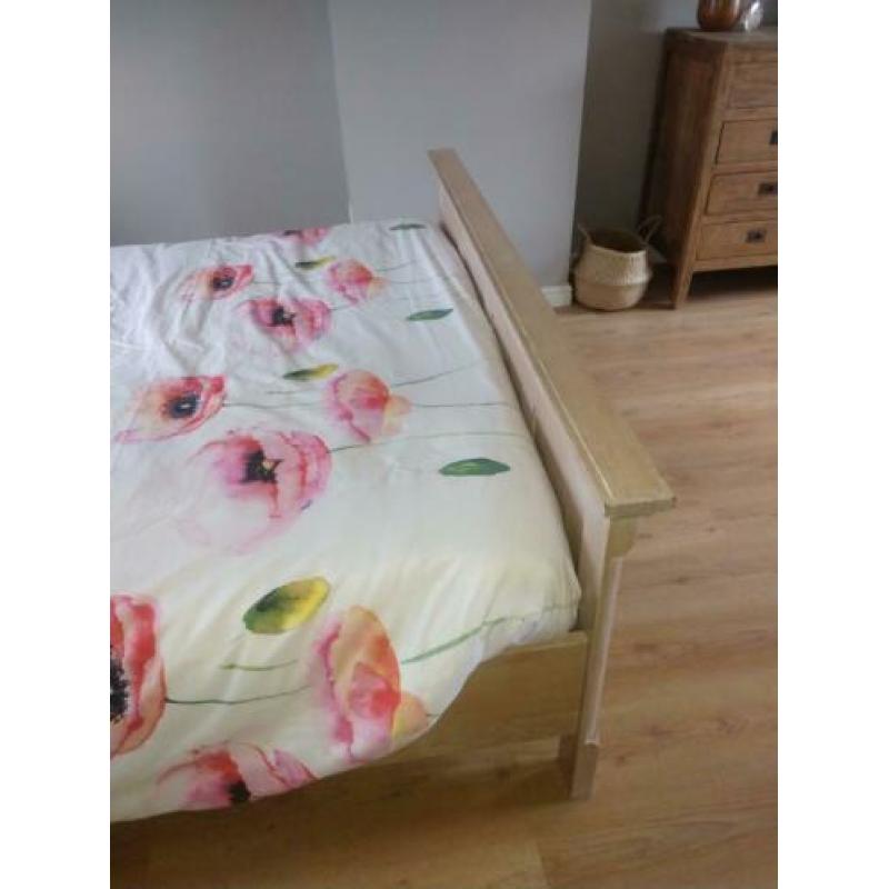 Eiken whitewash tweepersoonsbed