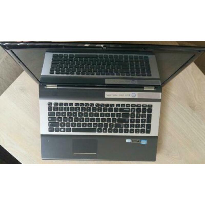Samsung i7 RF711 17 inch