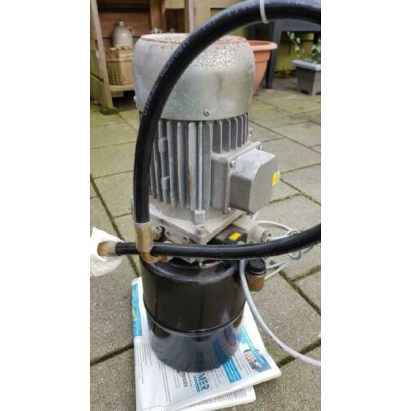hydraulische powerpack, 380V, 0.75 kW, met cilinder