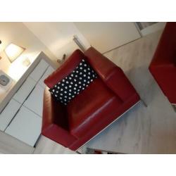 2 Leren fauteuils / stoelen