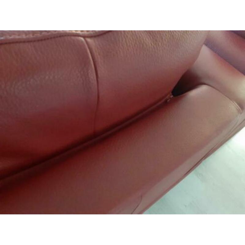2 Leren fauteuils / stoelen