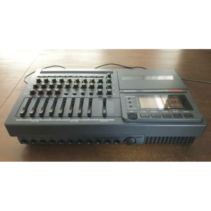 Fostex X-28 4-track cassette multitracker/portastudio