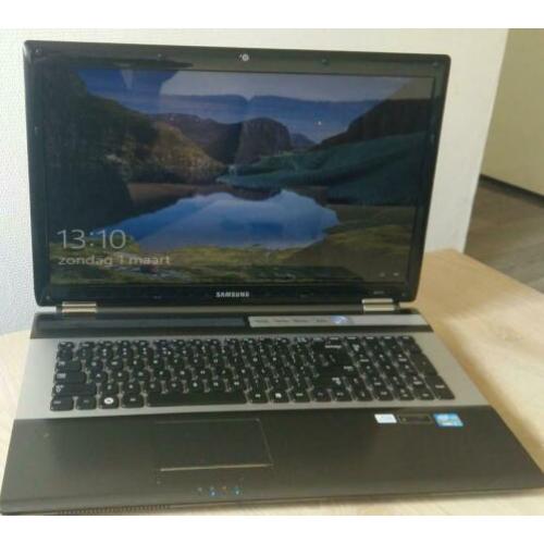 Samsung i7 RF711 17 inch
