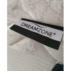Prachtig tweepersoonsbed 140x200 | incl. matras en topper