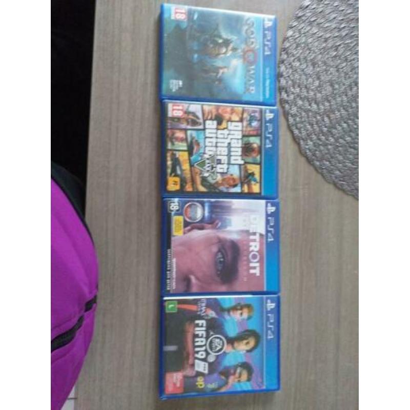 4 " PS4" games for good prise