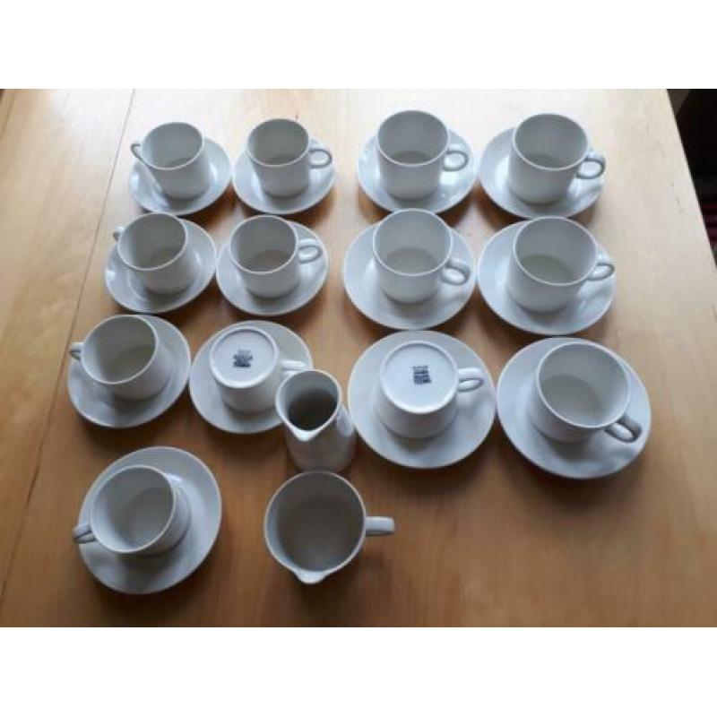 Arabia Teema koffie- en theekopjes + melkkannetje
