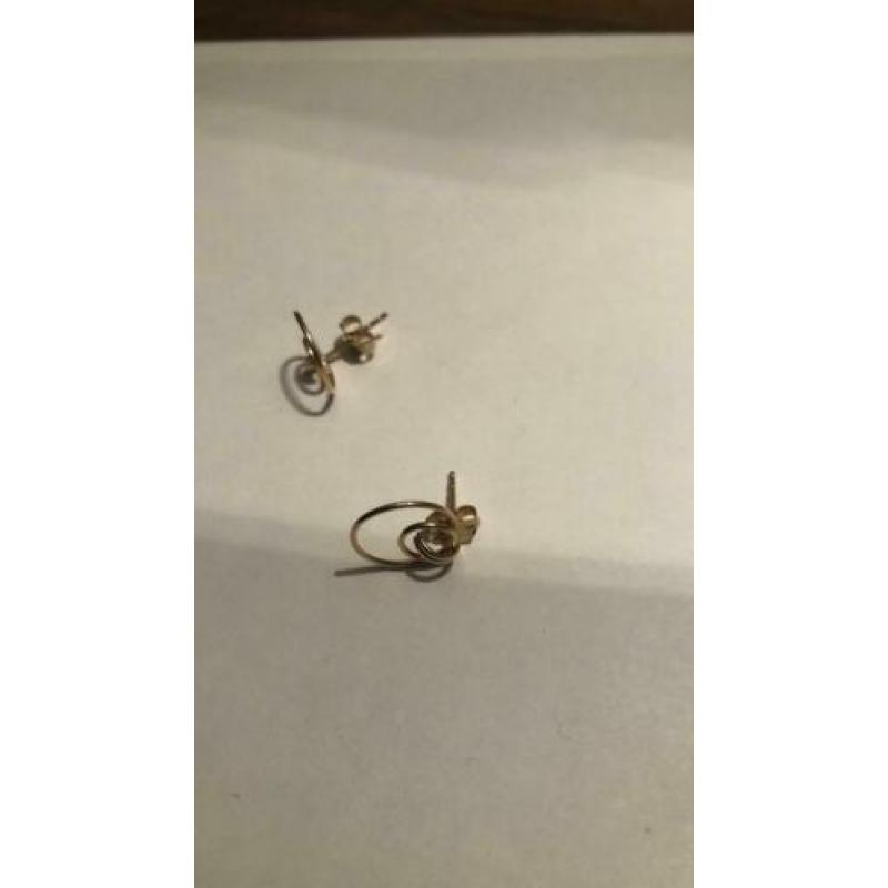 14 krt gouden oorbellen, 585