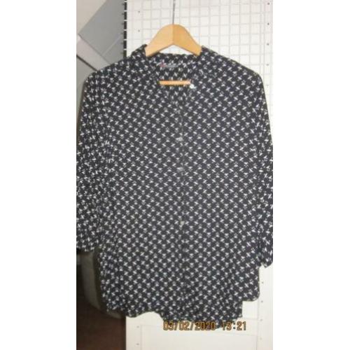 Street one blouse in maat 40 grafisch design
