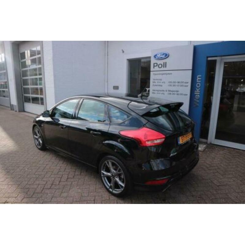 Ford Focus St-line 1.0 Ecoboost 125pk Clima Cruise 18'' LM V